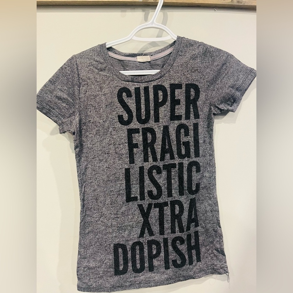 6/$20 shirt AS IS fits xs-sm